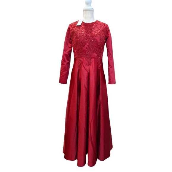 NWT Bridess Red Long Sleeve Maxi Dress Size 10 - Picture 1 of 8